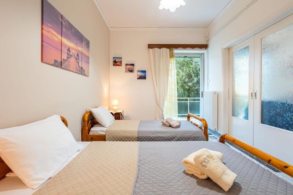 Seaside Family Haven - Avia'S Spacious Getaway エクステリア 写真